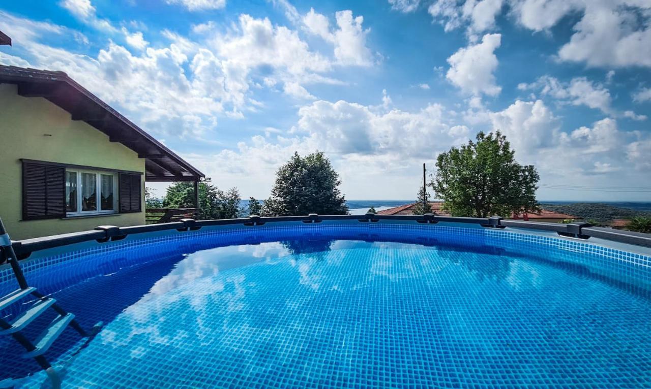 Gardenpark Soleil Villa Nebbiuno Bagian luar foto