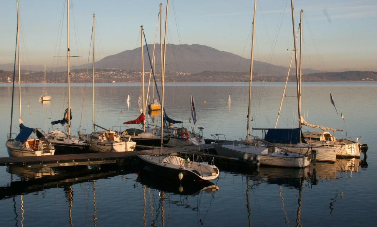 Gardenpark Soleil Villa Nebbiuno Bagian luar foto